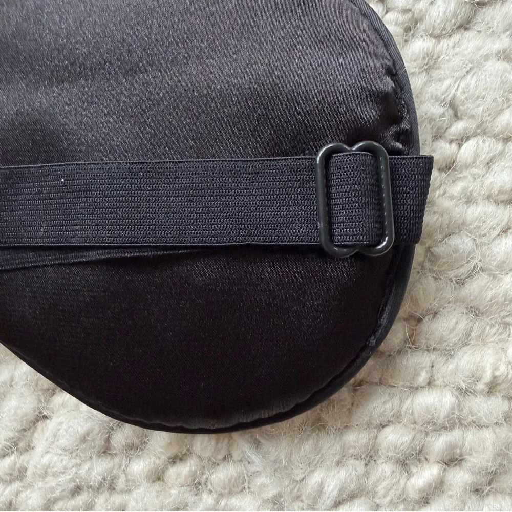 [NWOT] Ten More Minutes Silk Eye Mask